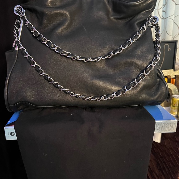 CHANEL PURSE - Picture 11 of 12